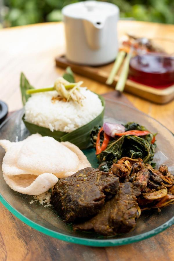 Jambuluwuk Malioboro Hotel Yogyakarta